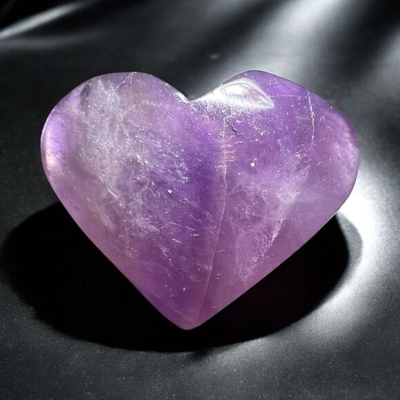 Amethyst Crystal Heart Carving (8)‎ - Picture 1 of 12